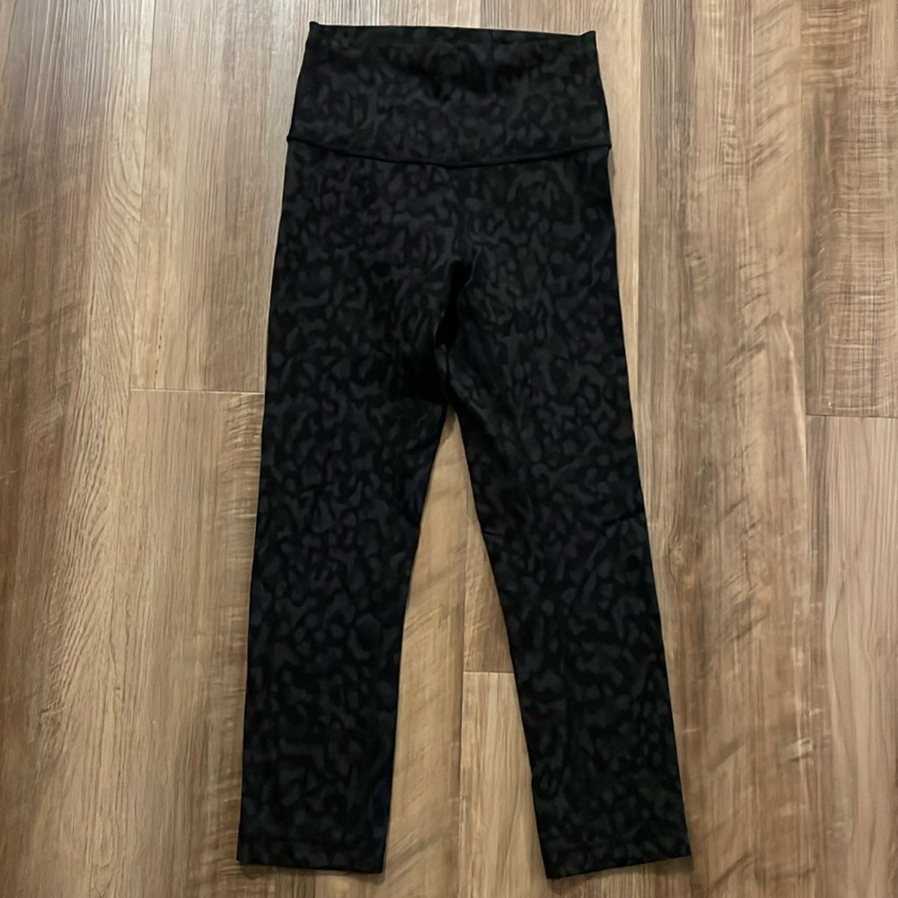 Lululemon Wunder Train High-Rise Crop 21"